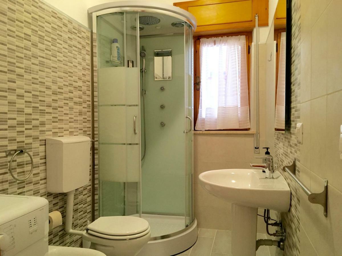 Apartament Victoria 150Mt From Beach Castelsardo Bagian luar foto