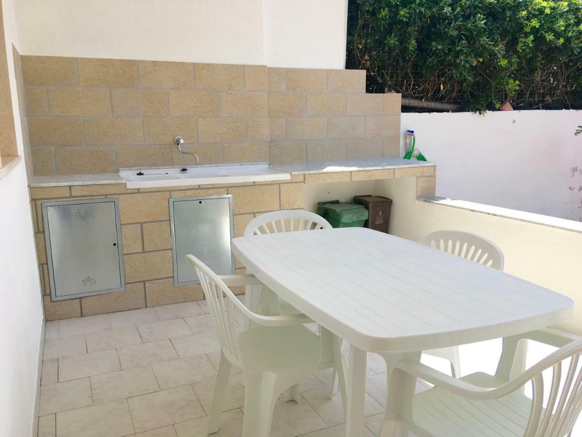 Apartament Victoria 150Mt From Beach Castelsardo Bagian luar foto