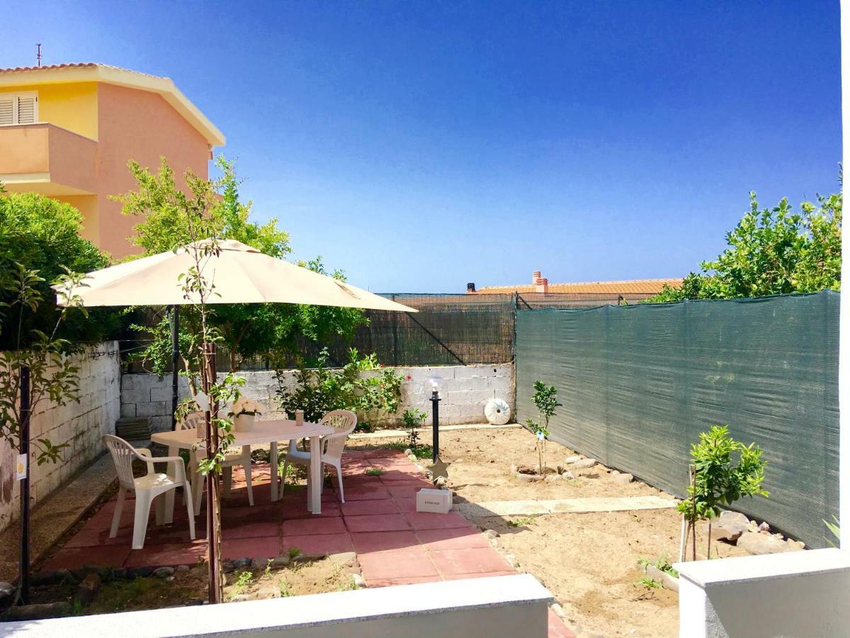 Apartament Victoria 150Mt From Beach Castelsardo Bagian luar foto