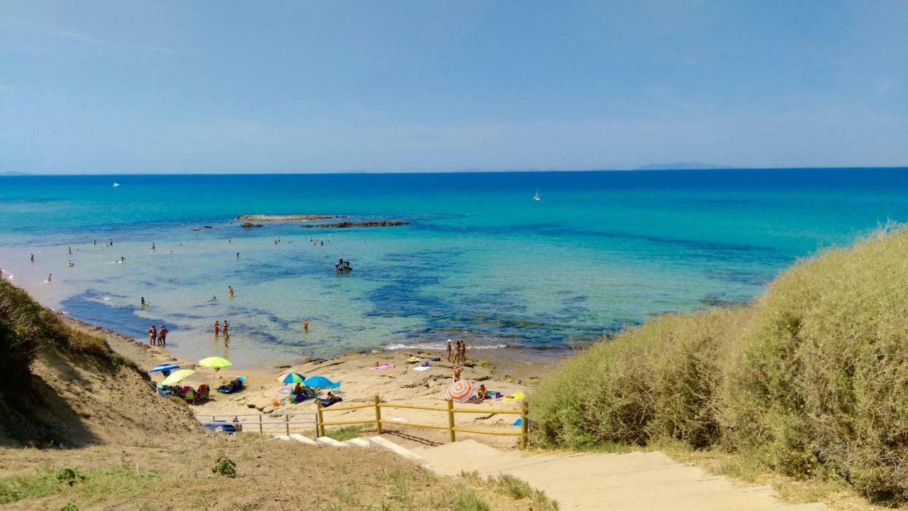 Apartament Victoria 150Mt From Beach Castelsardo Bagian luar foto